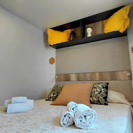 Camping Glamping Tuscany - Podere Cortesi *